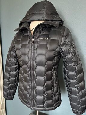 Marmot Women's Black Quilted Hooded Puffer Jacket